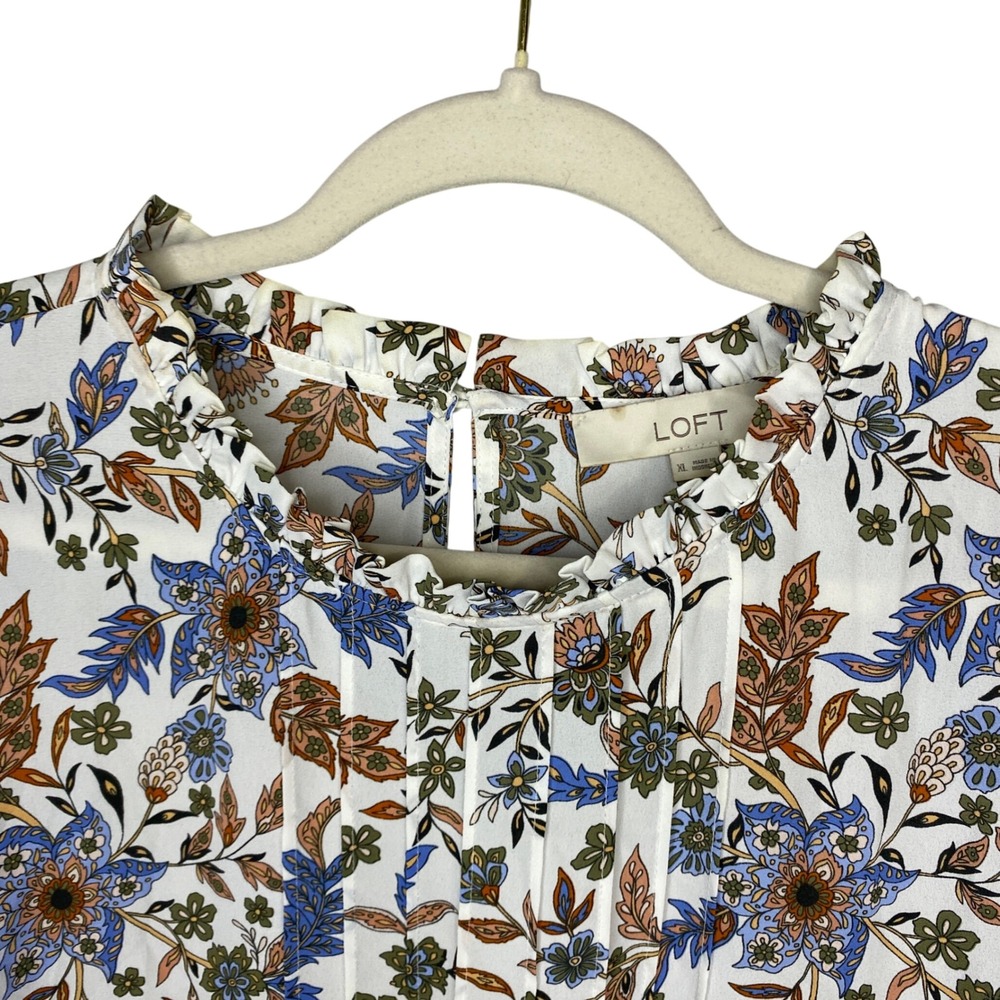 LOFT Womens XL Floral Paisley Pintuck Ruffle Neck Keyhole Back Blouse White Blue - Picture 4 of 12